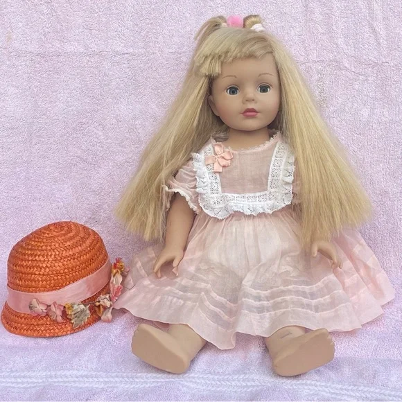 Madame Alexander Vintage 18” Doll 2007 Style 50768 Blonde/Blue Eyes - Picture 4 of 13